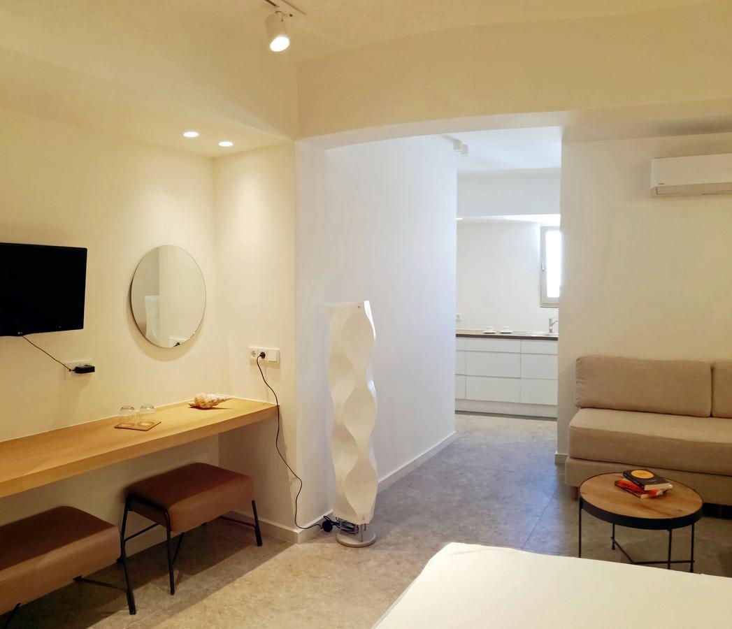 Paralos Apartment